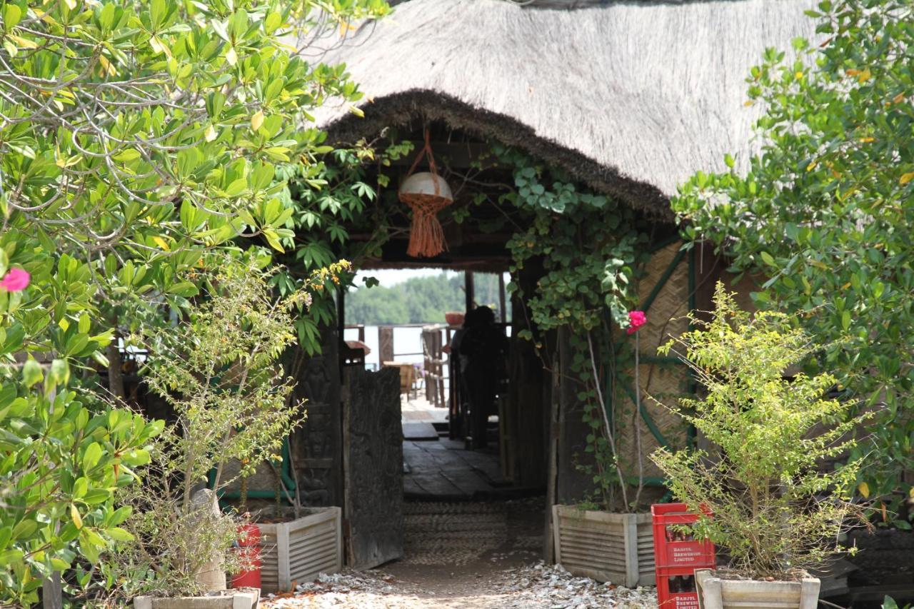 Bintang Bolong Lodge Екстер'єр фото