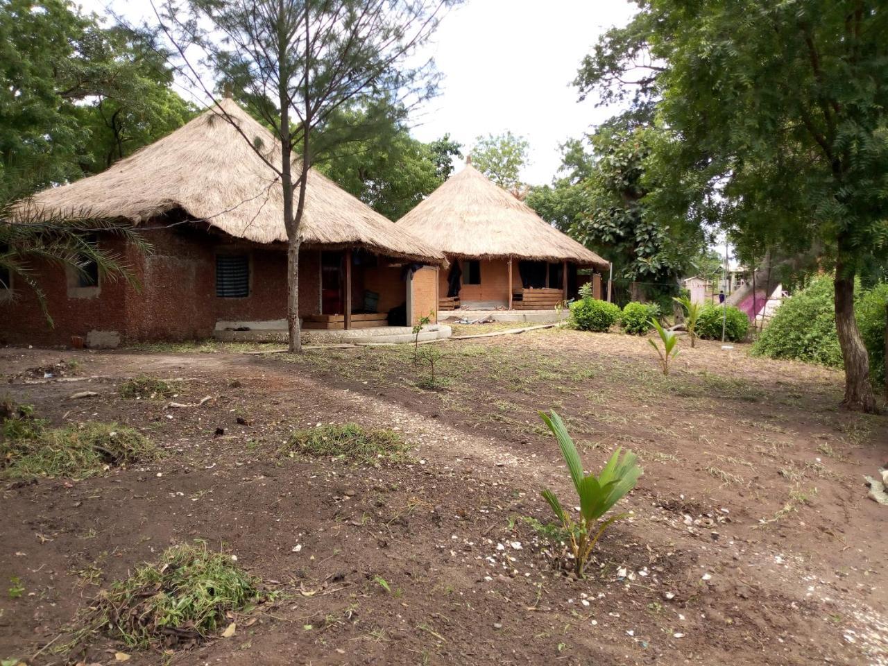 Bintang Bolong Lodge Екстер'єр фото